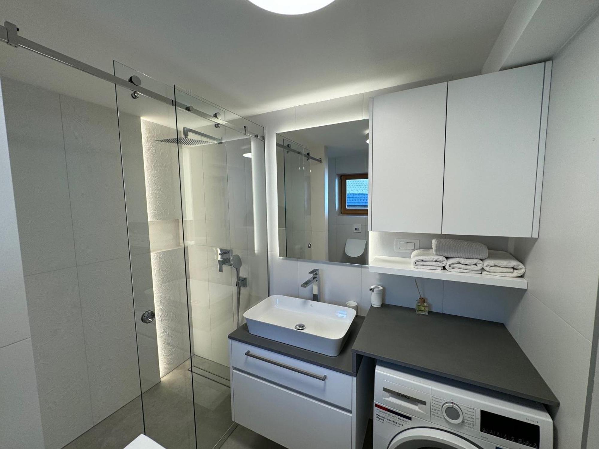 Gloria Holiday - Kranjska Gora Apartments Esterno foto